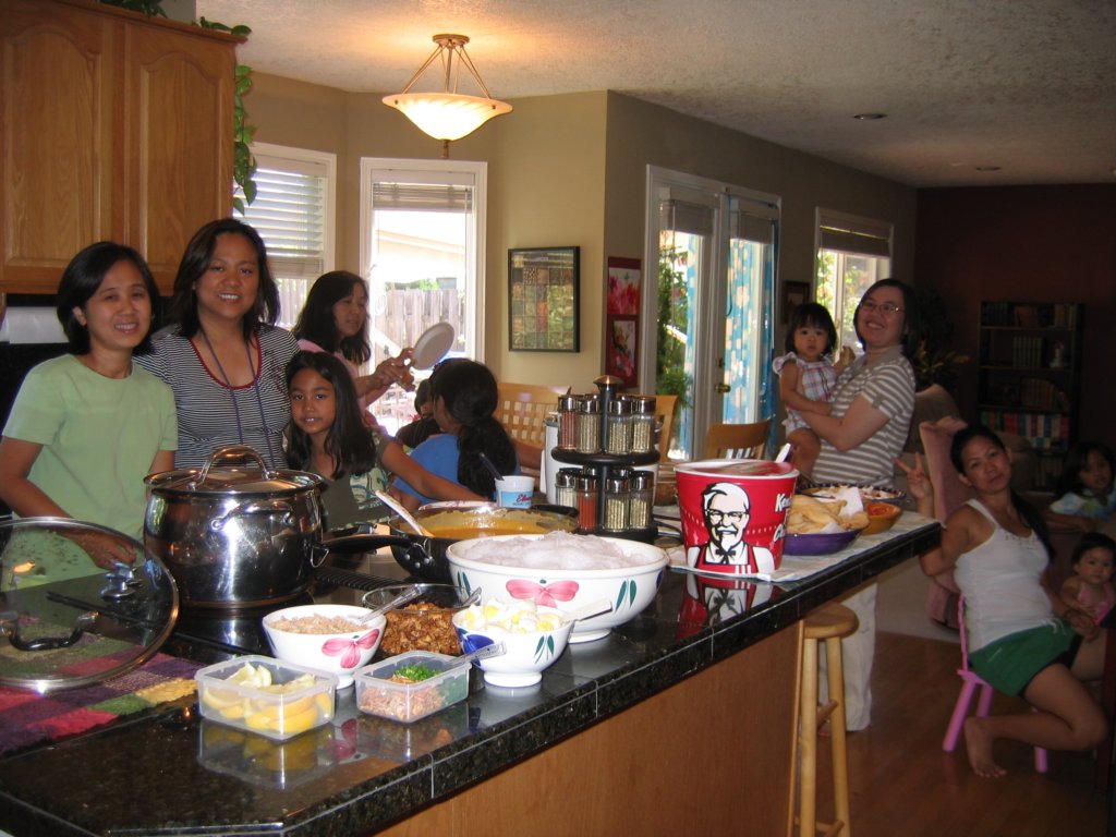 helenhostsabrithdaypartyforoneofherfriends.jpg