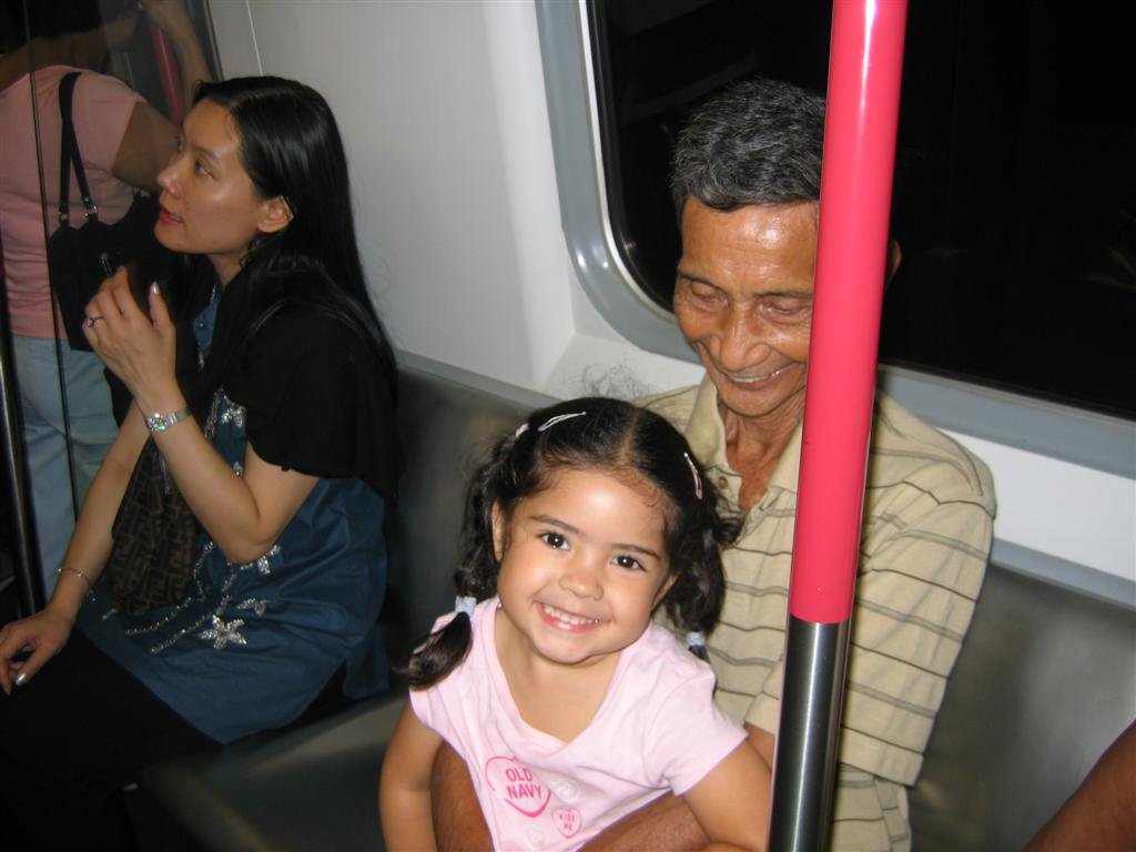 allyandtatayonthesubway.jpg