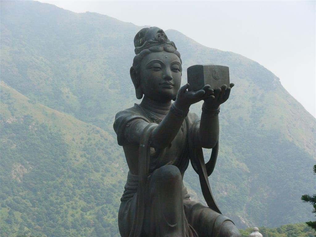 anothersmallerstatue.jpg