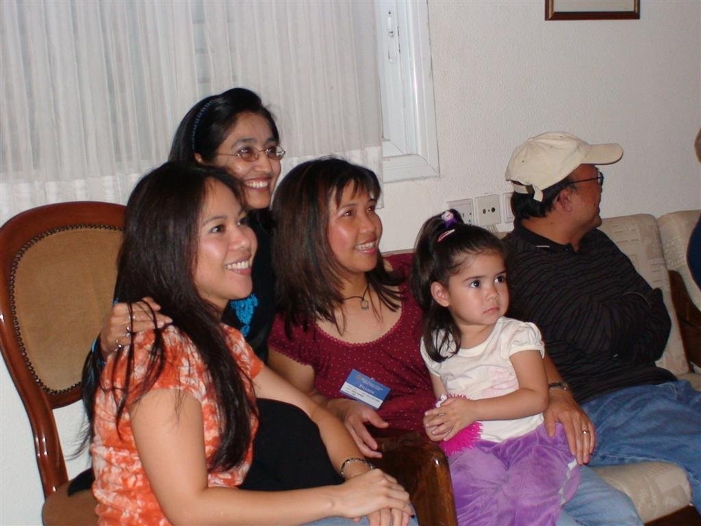 allyhasher3yearbirthdaywithnewfriends.jpg