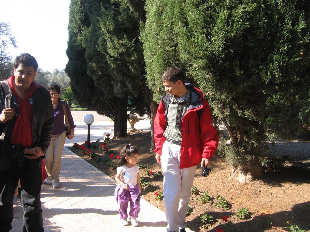 dadandallywalk.jpg