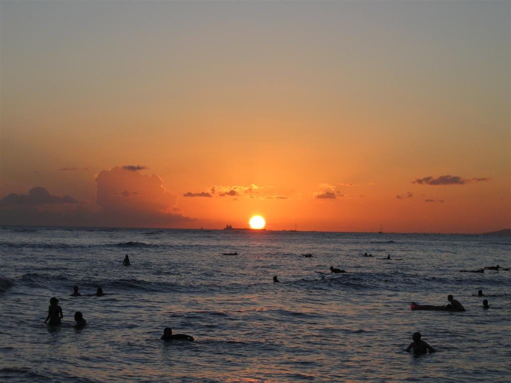 awaikikisunset.jpg